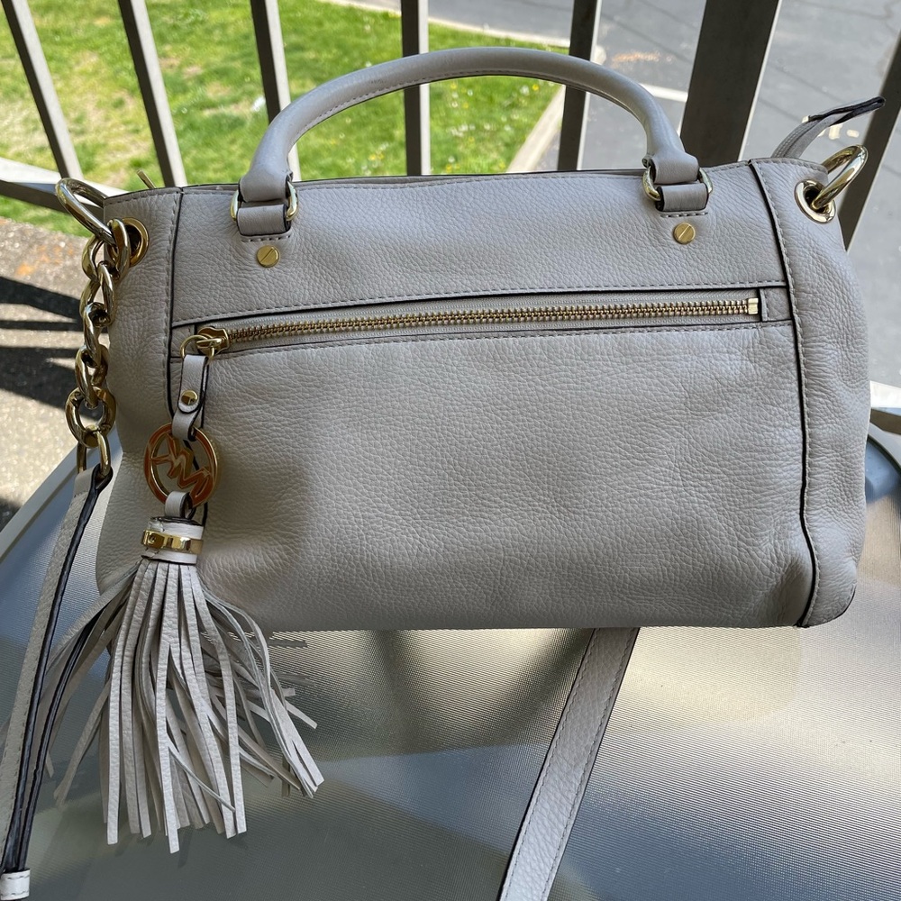 White Michael Kors Crossbody Bag